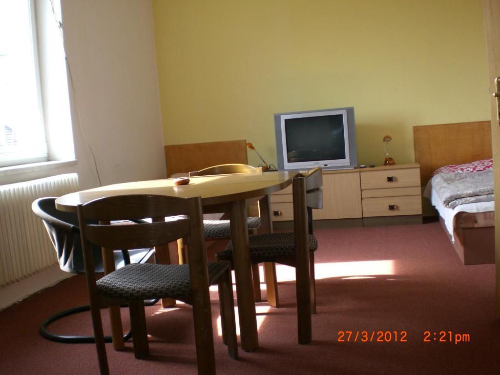 Na 15 Kopach Hotell Kolín Exteriör bild